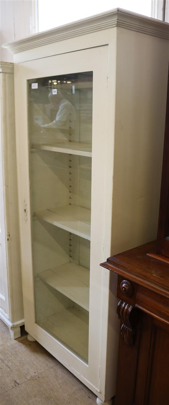 White painted Cabinet